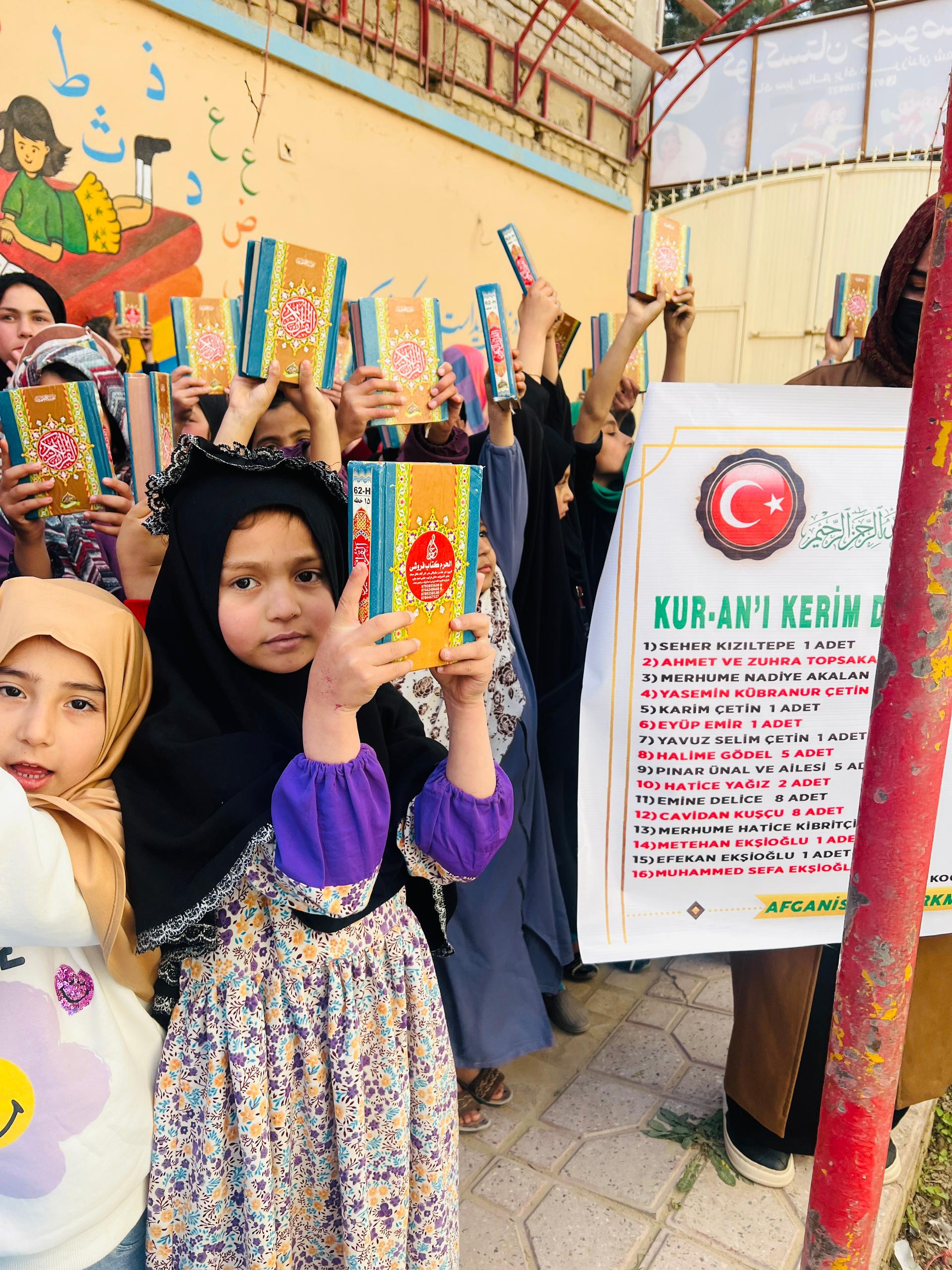 Seninde Okunan Bir Mushafın Olsun