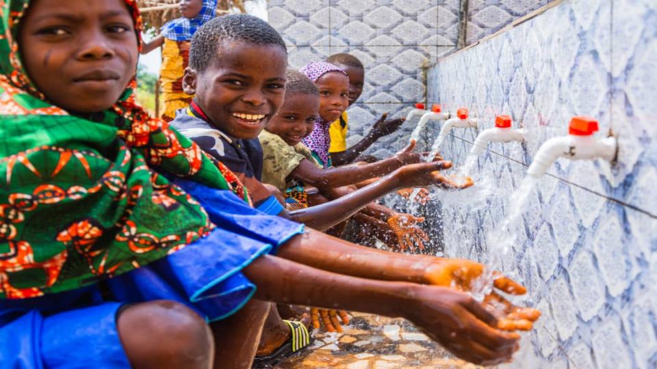 Peygamber Efendimiz (S.A.V) Adına İnşası Tamamlanan 168. Su Kuyusu Afrika Benin'de Hizmete Girdi.