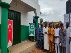 Siz Değerli Bağışçılarımızın Katkısı ile Afrika Nijerya'daki Muhsinin Cami Hizmete Girdi.
