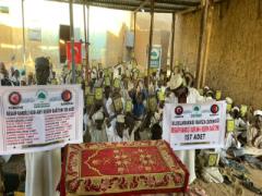 “Kur’an-ı Kerim Hediyesiyle Afrika’da Gönüllere Rahmet Taşıyoruz..