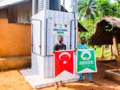 Afrika'da Benin'de Mart 2026 da açtığımız Depolu, Çok Çeşmeli Su Kuyumuz Allah’ın izniyle faaliyete geçmiştir.