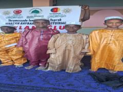 ULUSLARARASI RAVZA DERNEĞİ RAMAZAN BAYRAM'INDA DA YETİM ÇOCUKLARIMIZIN YANINDA.