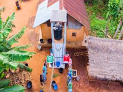 Afrika'da Benin'de Mart 2026 da açtığımız Depolu, Çok Çeşmeli Su Kuyumuz Allah’ın izniyle faaliyete geçmiştir.