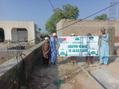 Pakistan\'da Yapımına Başlanan Hüseyin Yılmaz ve Ailesi Camii İnşa Çalışmaları Tüm Hızıyla Devam Ediyor.