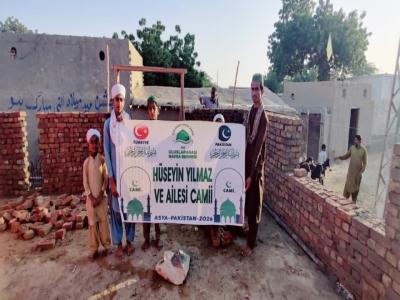 Pakistan\'da Yapımına Başlanan Hüseyin Yılmaz ve Ailesi Camii İnşa Çalışmaları Tüm Hızıyla Devam Ediyor.
