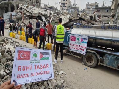 GAZZELİ KARDEŞLERİMİZİN YANINDAYIZ.